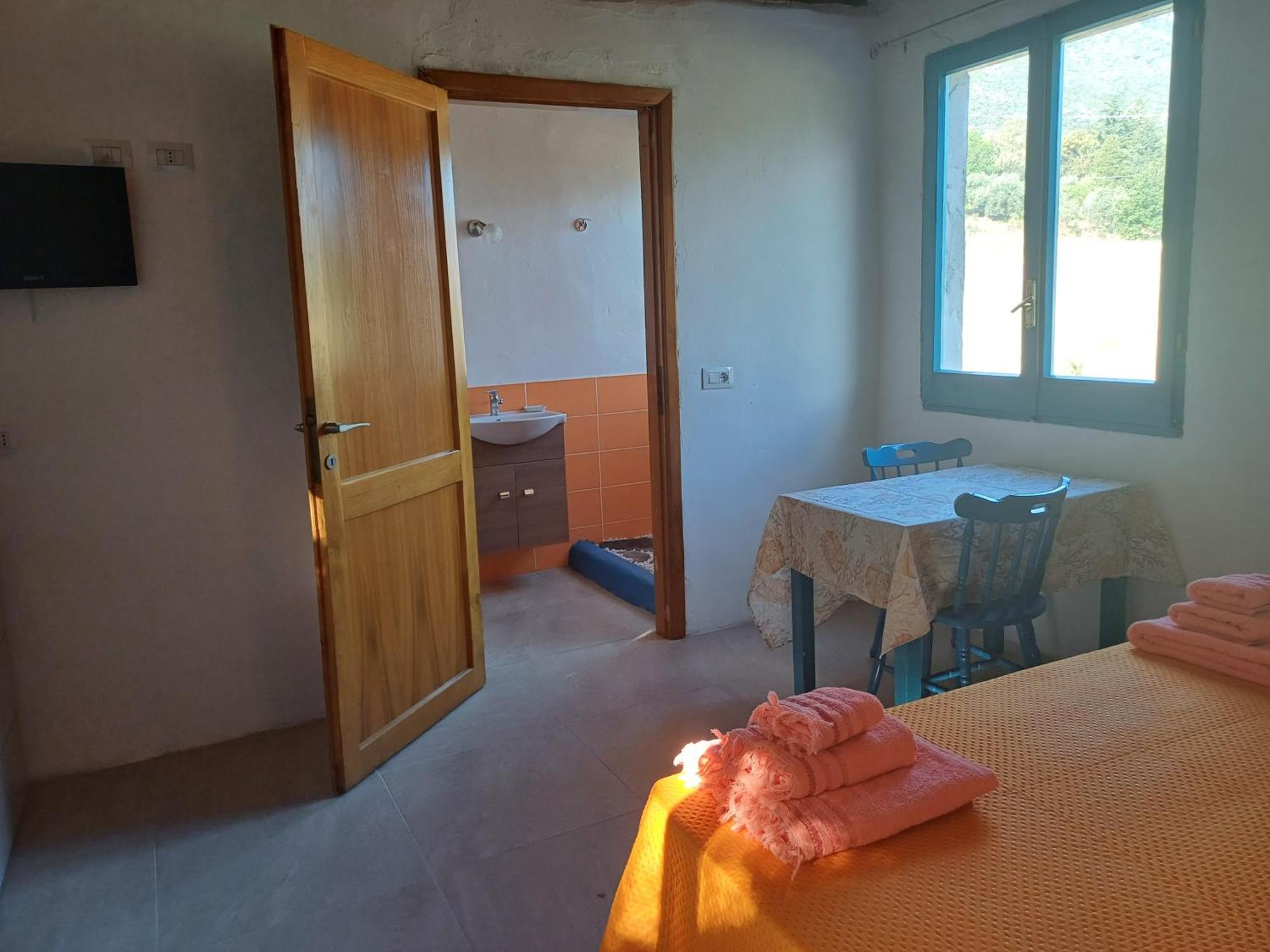 Bed and Breakfast Sole In Ogliastra Jerzu Номер фото